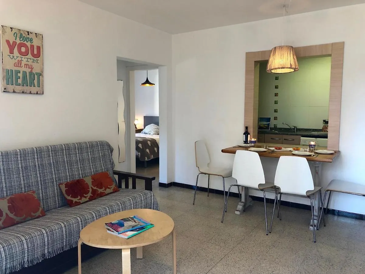 Apartamentos Aquarium. 150 Metros Playa. Rosas 0*,