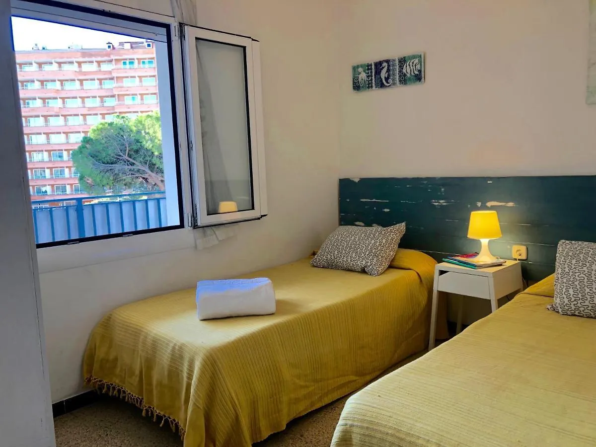 Apartamentos Aquarium. 150 Metros Playa. Rosas 0*,  Spanien
